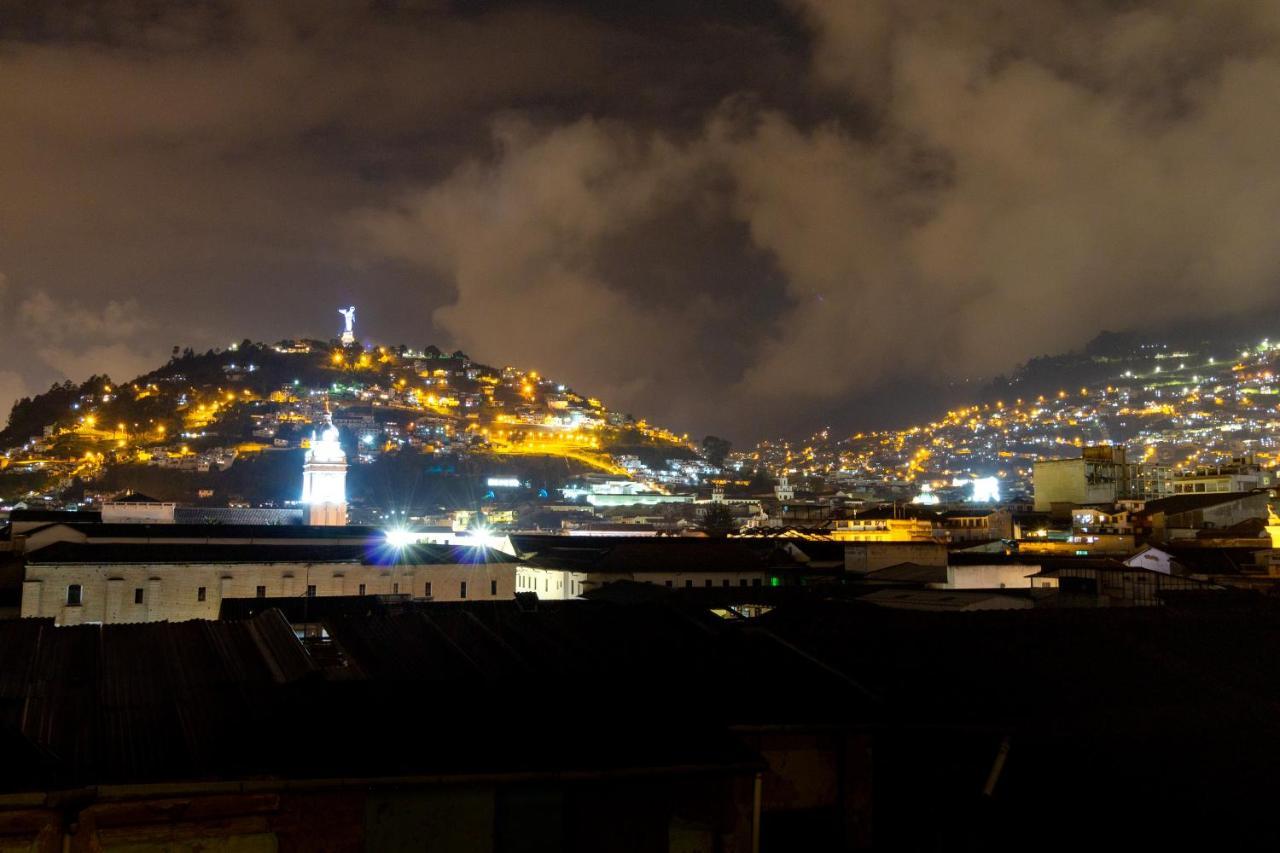 Friends Hotel & Rooftop - Historic Center & Museums Quito Zewnętrze zdjęcie